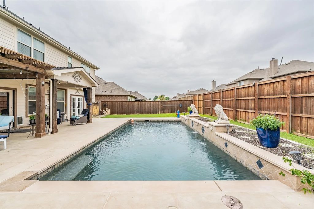 1112 Mesa Crest Drive, Fort Worth