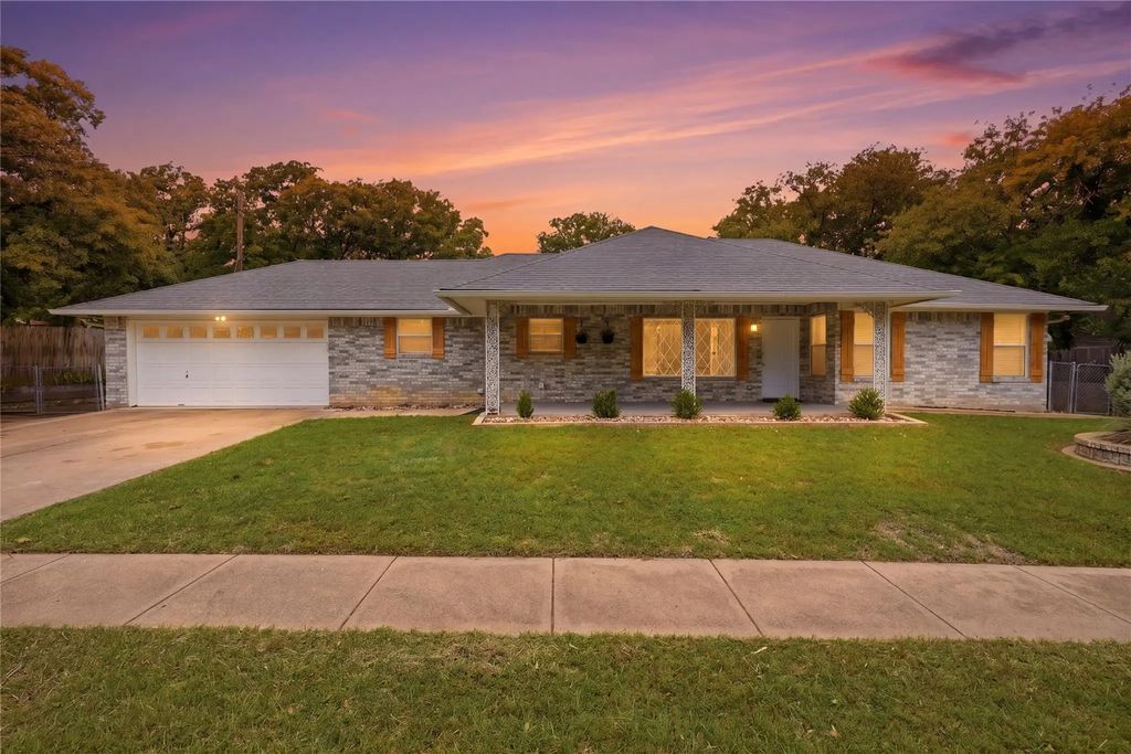 217 Spruce Circle, Azle