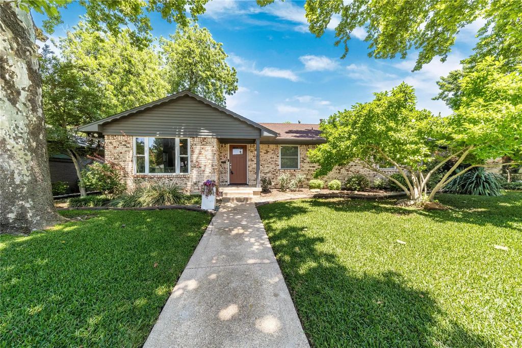 8435 Suncrest Drive, Dallas