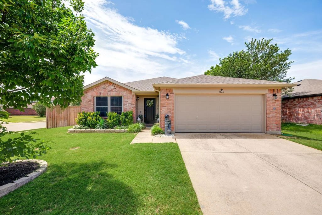 1416 Wenatchee Drive, Krum