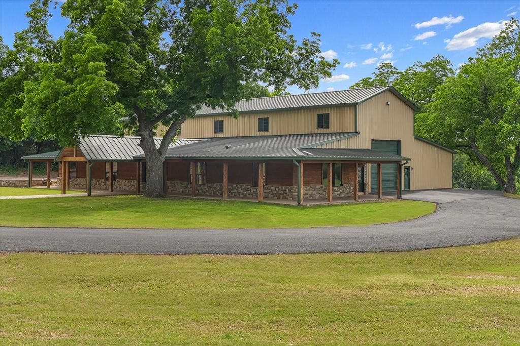 7101 County Road 1037, Blue Ridge