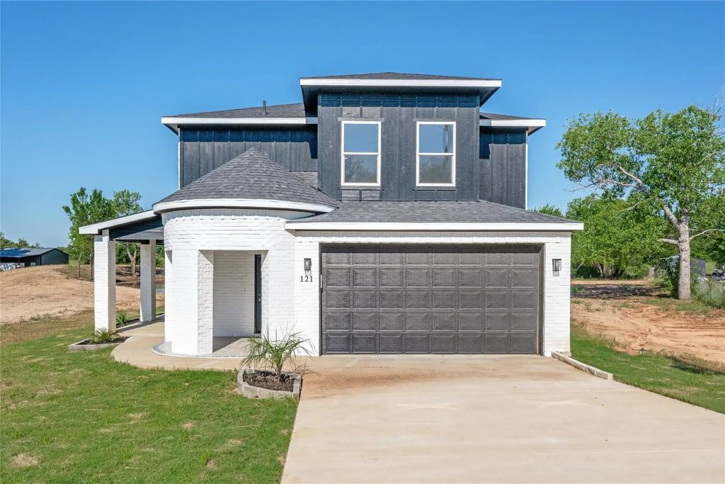 121 County Road 3471, Paradise