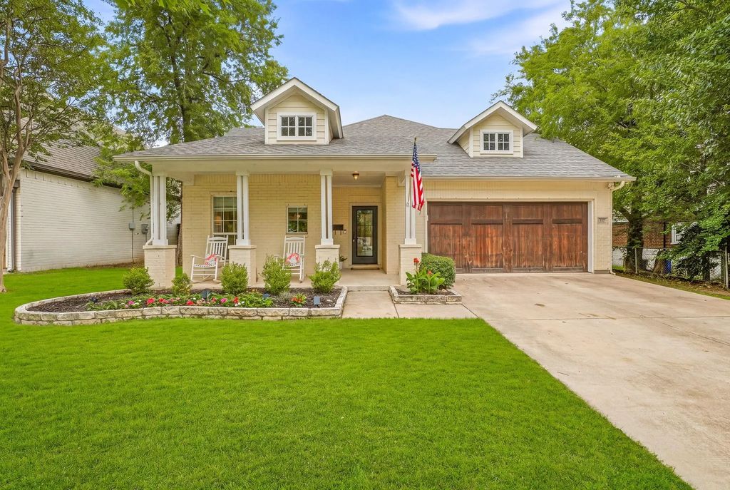 713 N Bailey Avenue, Fort Worth