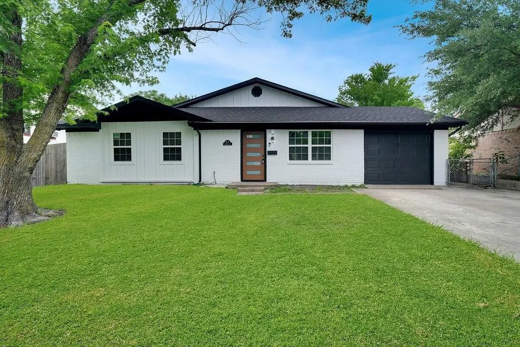 807 Ross Lane, Seagoville