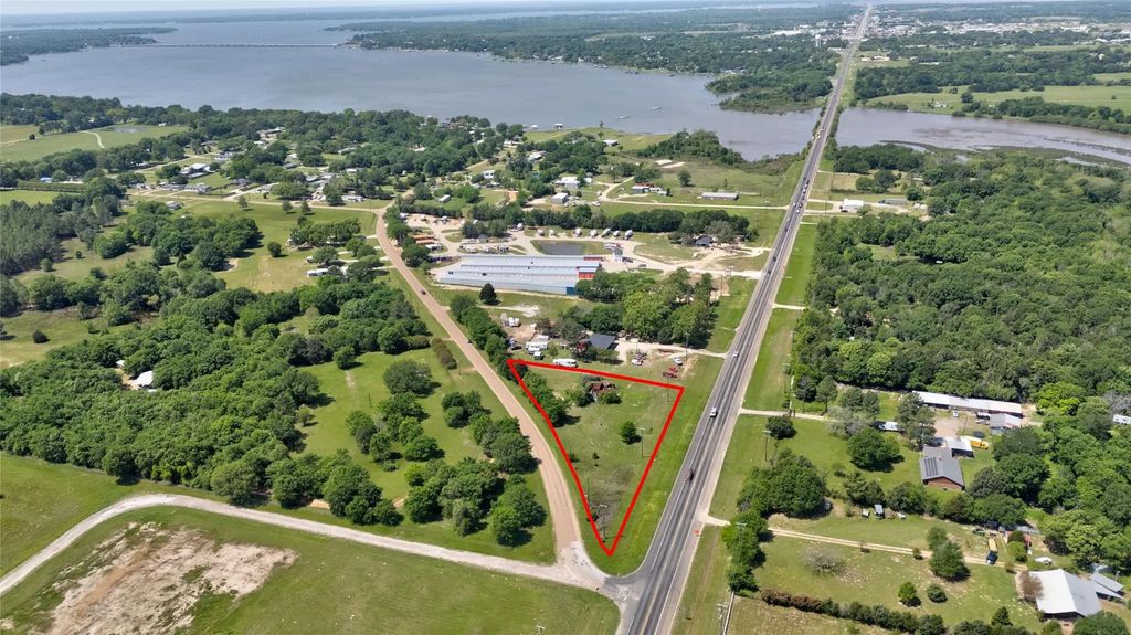 1419 E Main Street, Gun Barrel City