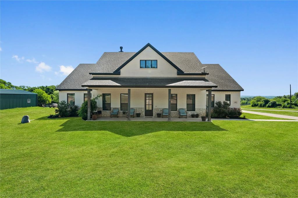 400 Adell Circle, Weatherford