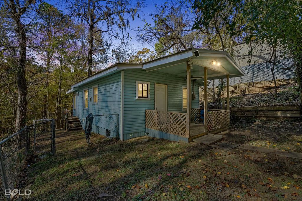 333 Canal Street, Ringgold