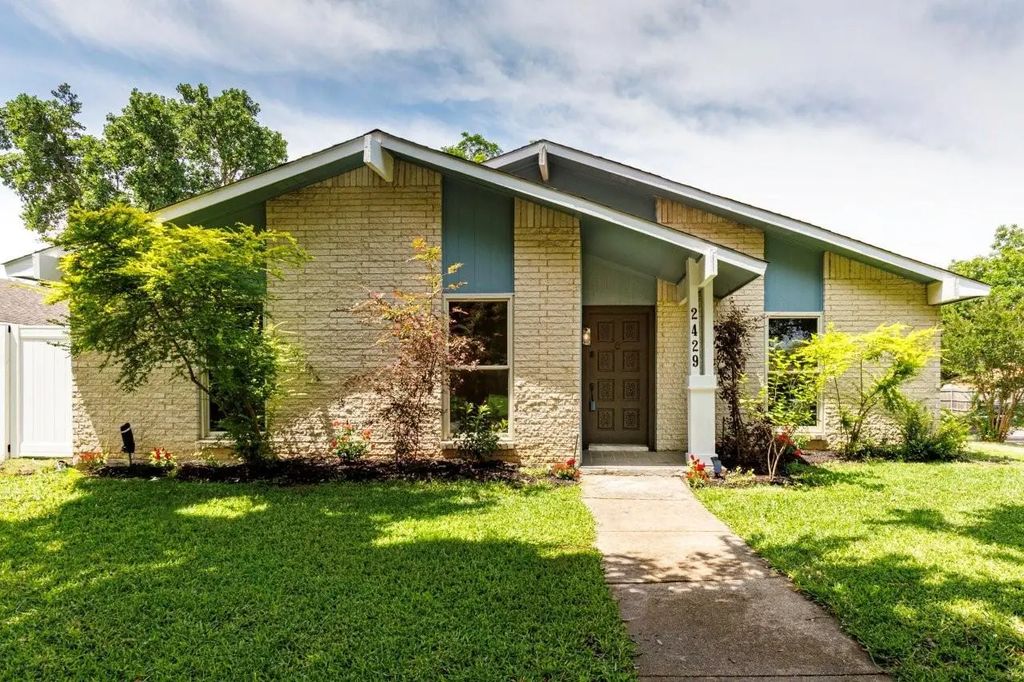 2429 Norway Drive, Garland