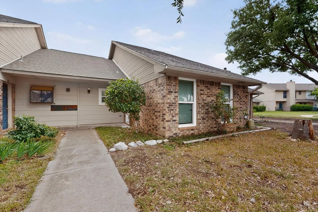 23 Gittiban Place, Pantego