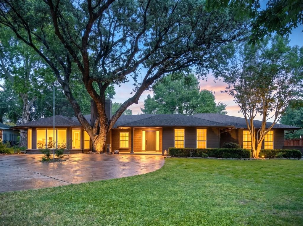11083 Erhard Drive, Dallas