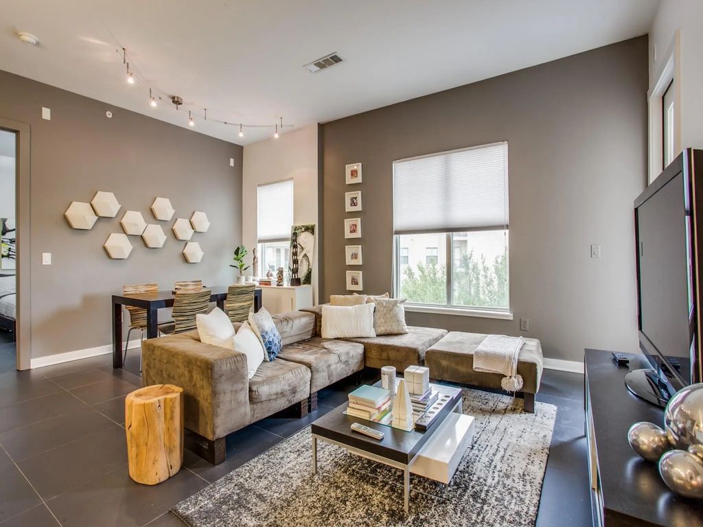 2950 Mckinney Avenue 304, Dallas