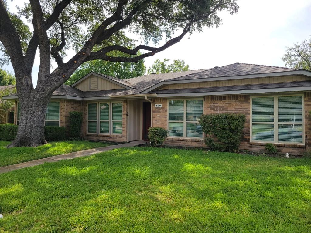 630 Country View Lane, Garland