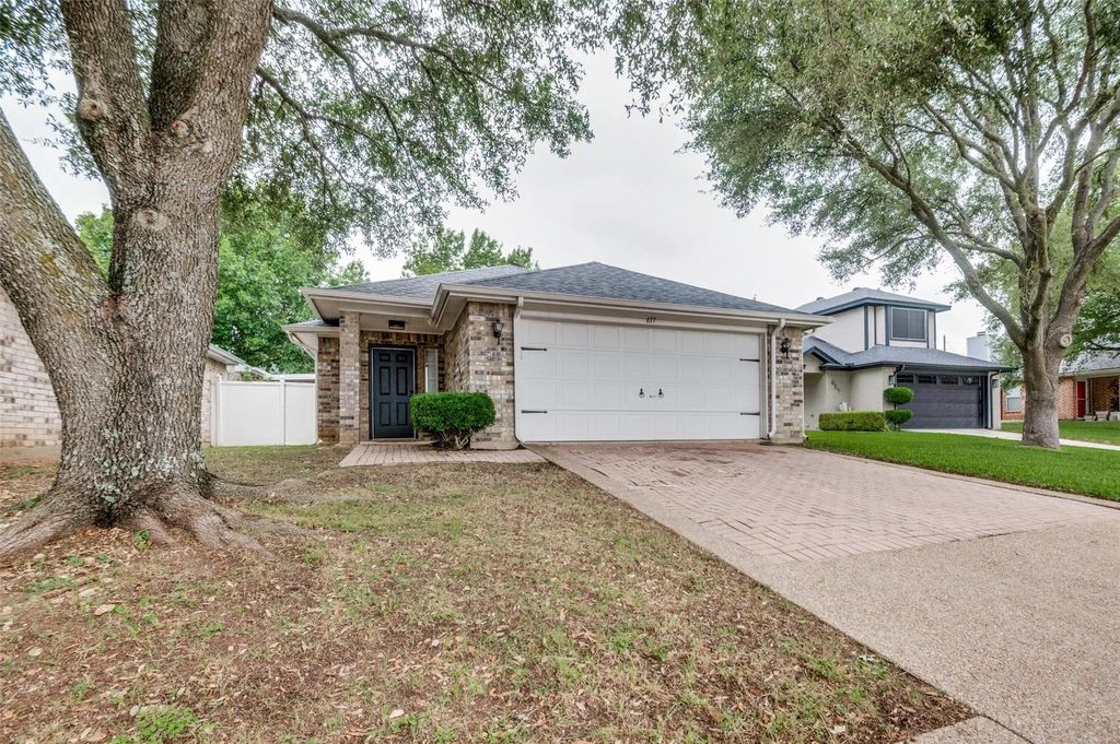 617 Alabaster Place, Cedar Hill