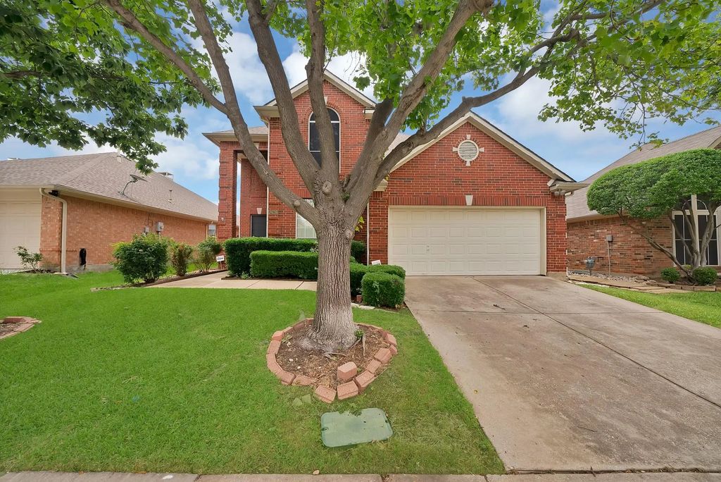 18638 Tall Oak Drive, Dallas