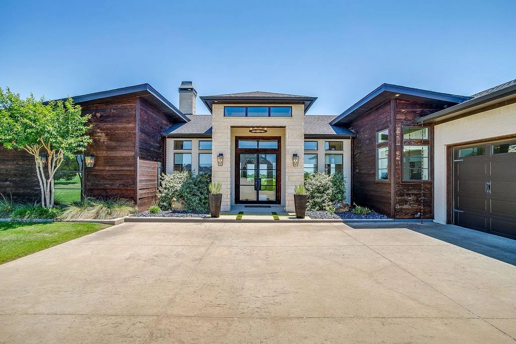 6372 Rigel Road, Godley