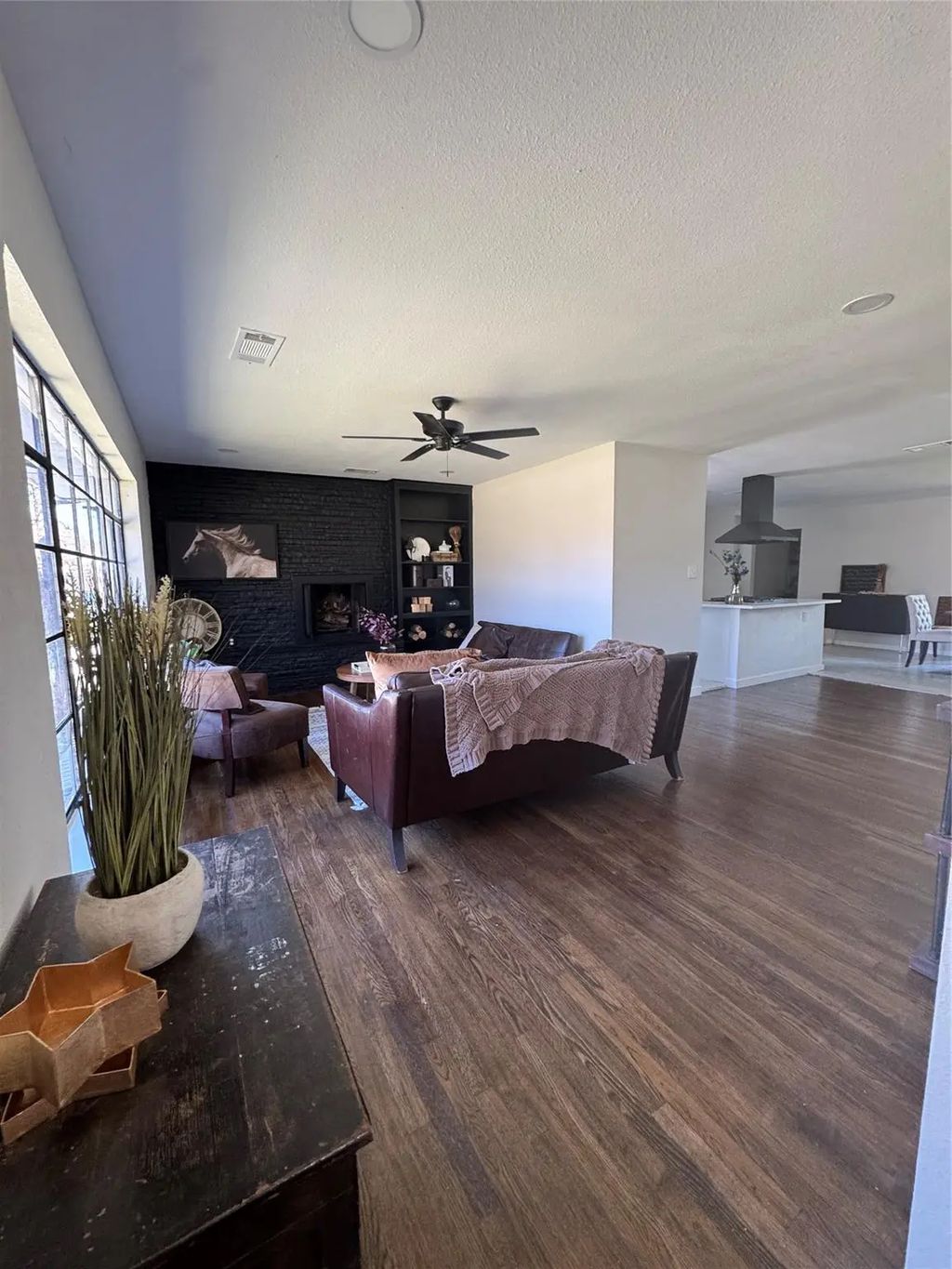 2622 Wynnewood Drive, Dallas