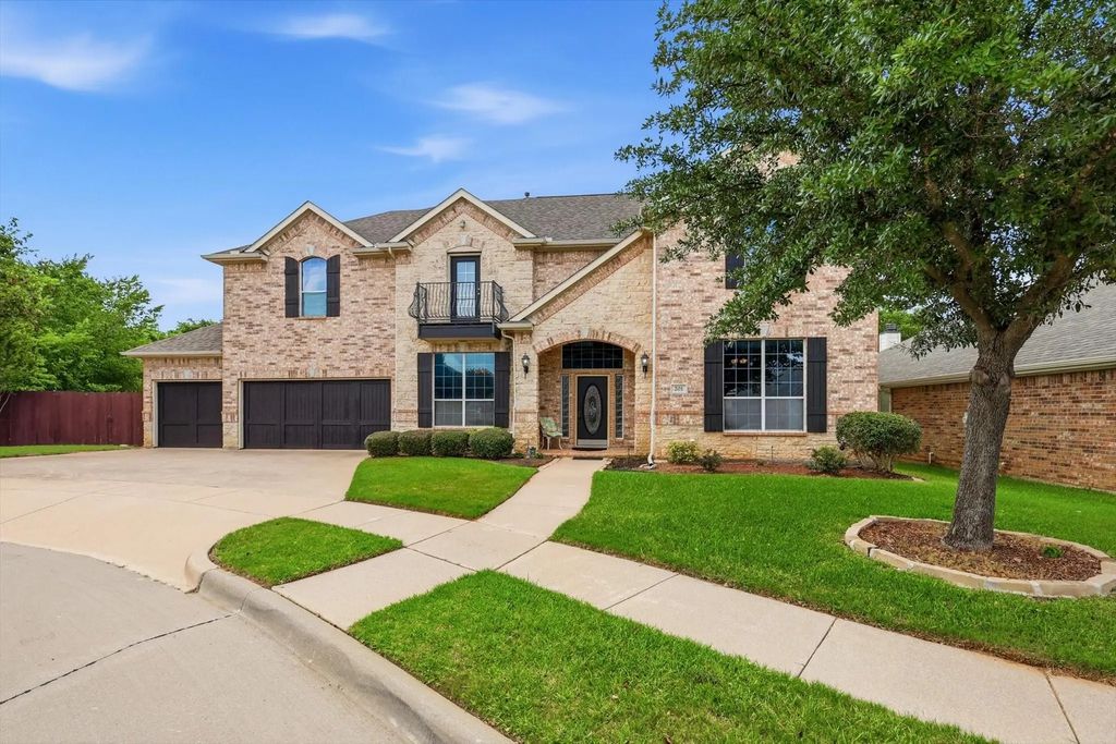 201 Fountainview Drive, Euless