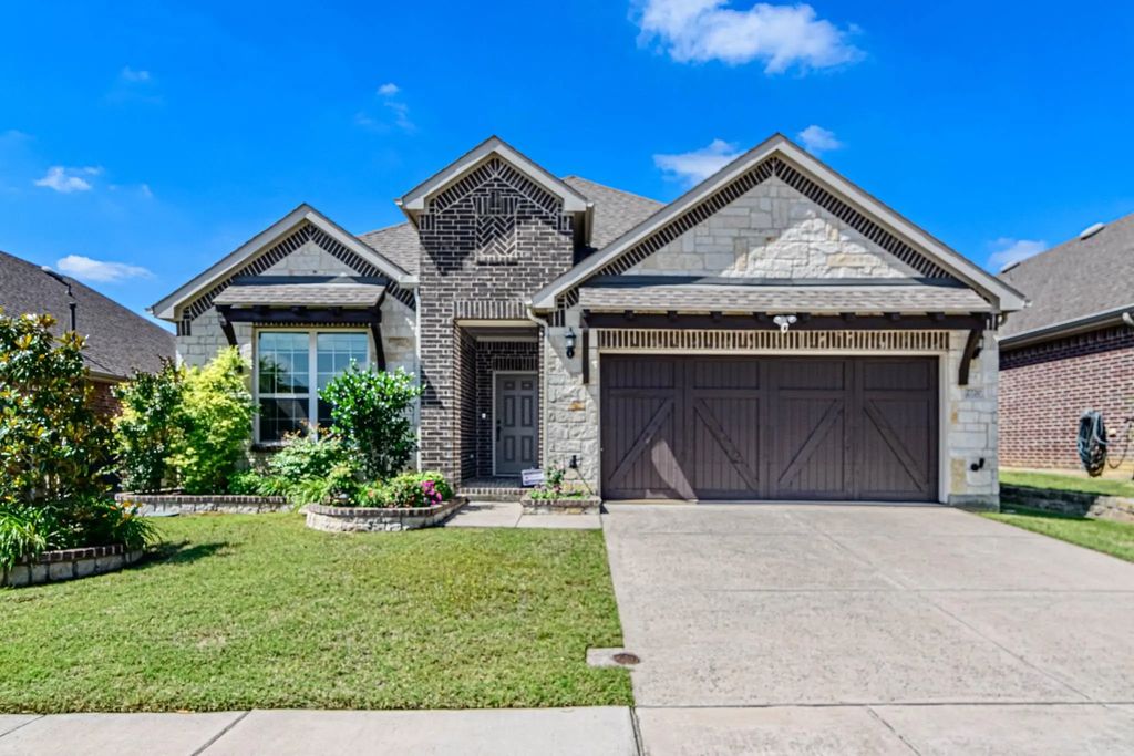 2720 Gulf Shore Drive, Lewisville