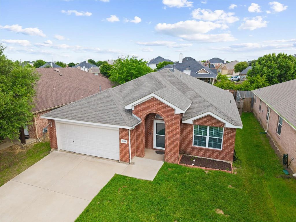 646 Tabasco Trail, Arlington