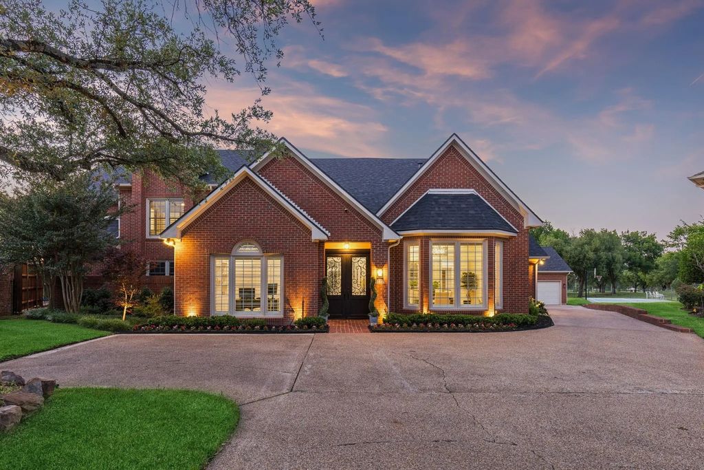 4127 Manorview Lane, Dallas