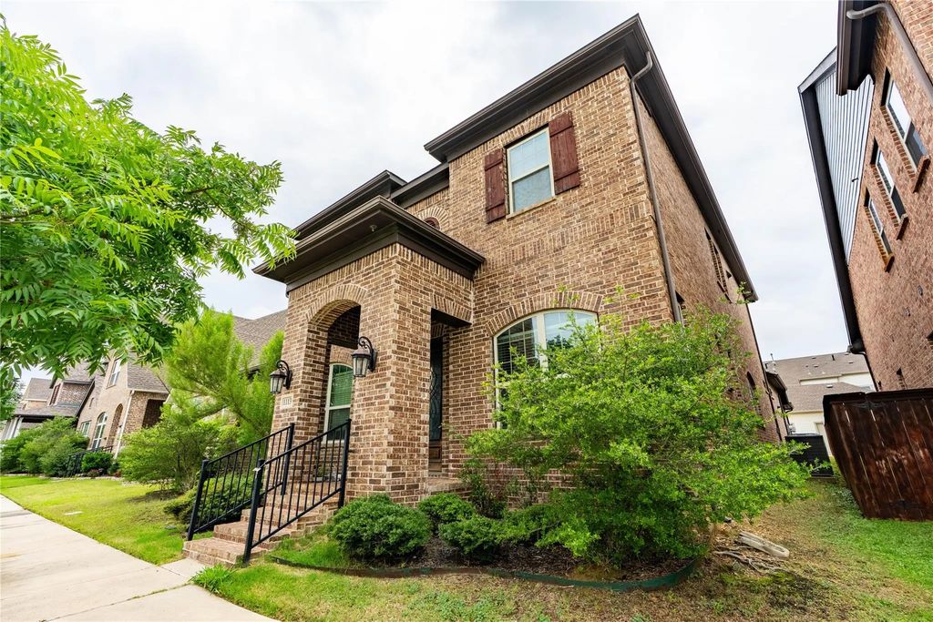 1113 Peacock Boulevard, Carrollton