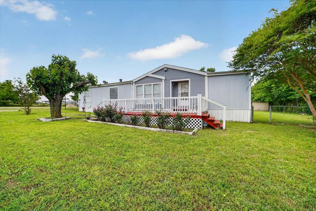 1431 Frierson Road, Kaufman