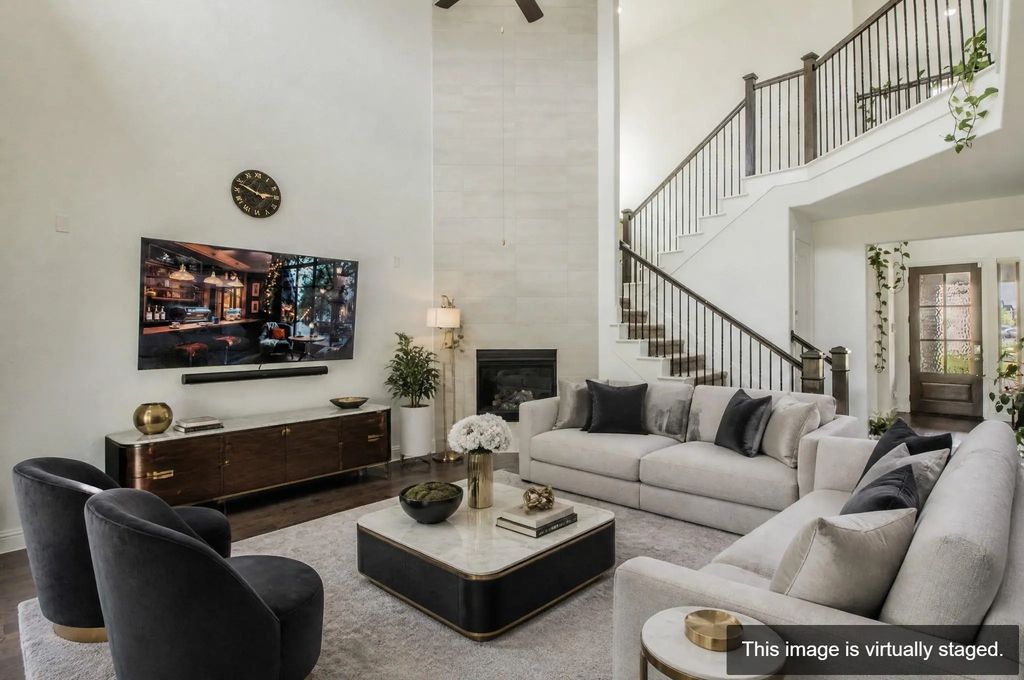 1301 Cypress Court, Northlake
