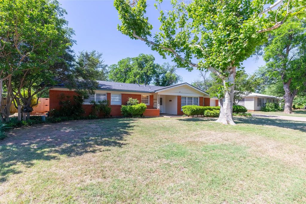 2417 S 35th Street, Abilene