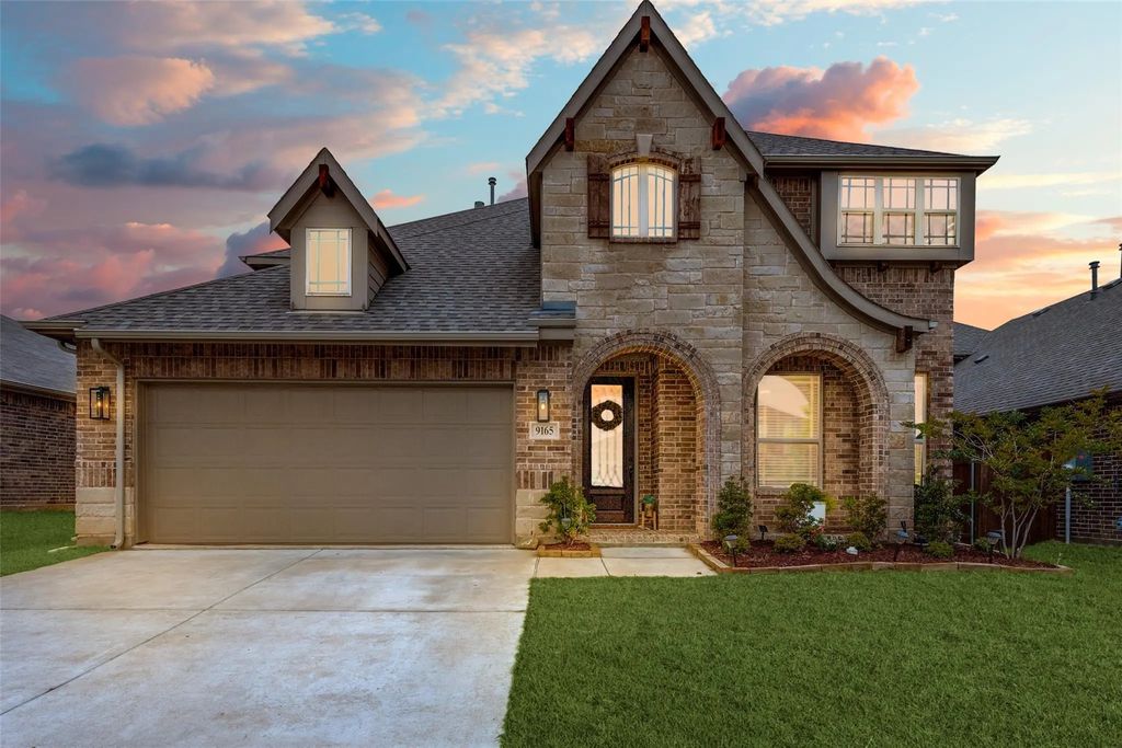 9165 Rock Nettle Drive, Fort Worth