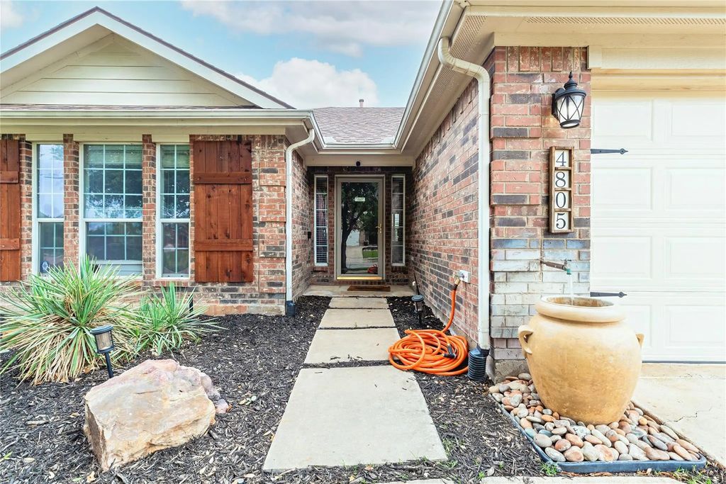 4805 Cliburn Drive, Fort Worth