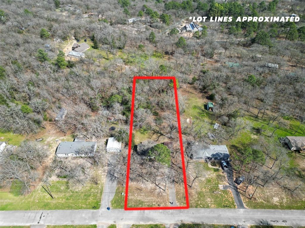 17256 Countrywood, Lindale