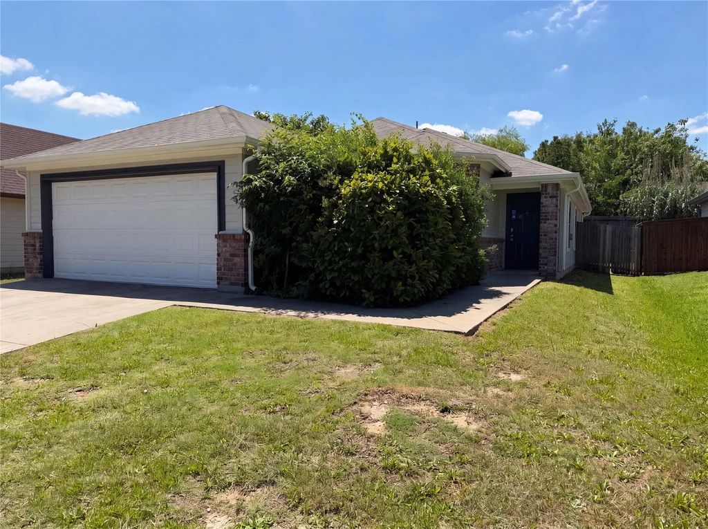 2824 Saint Bernard Drive, Dallas