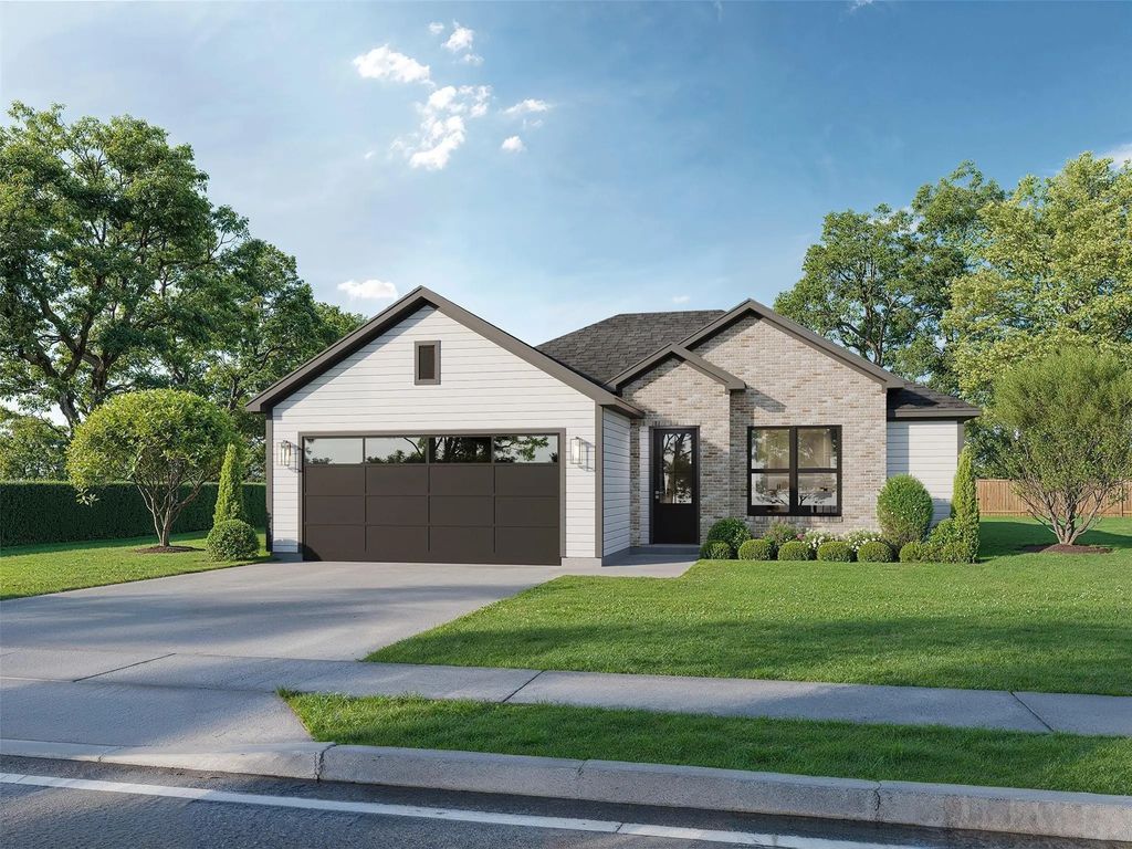 111 Gunner Trail, Early