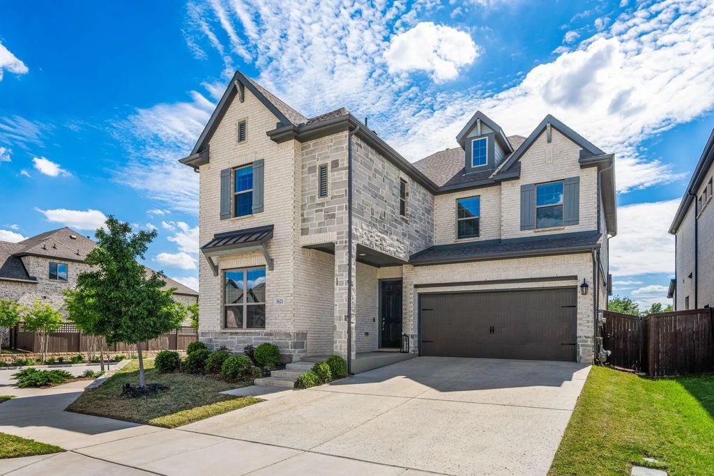 5621 Evans Road, The Colony