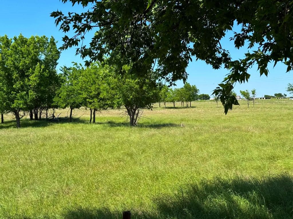 4444 Belz Road, Sanger