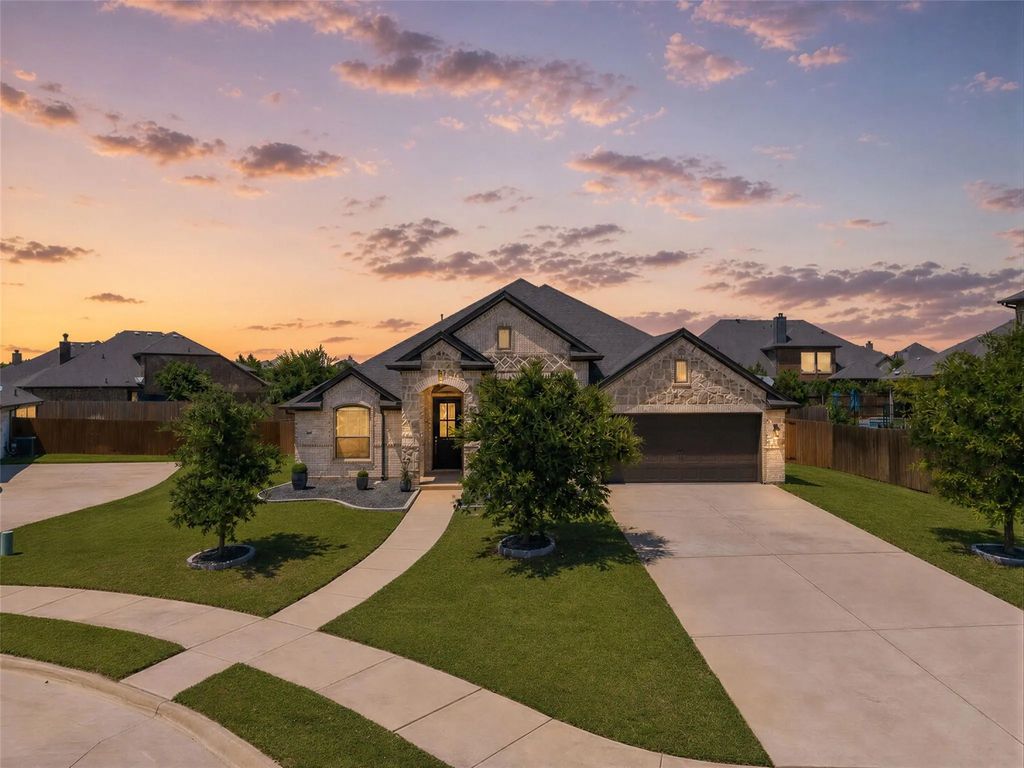 605 Roscoe Drive, Midlothian