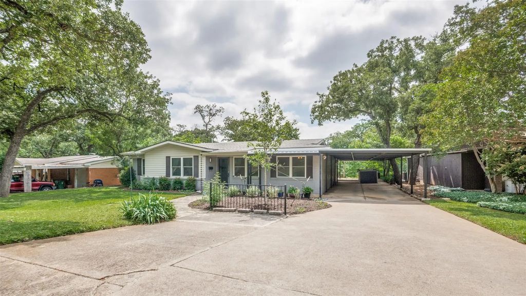 1506 Briarwood Boulevard, Arlington