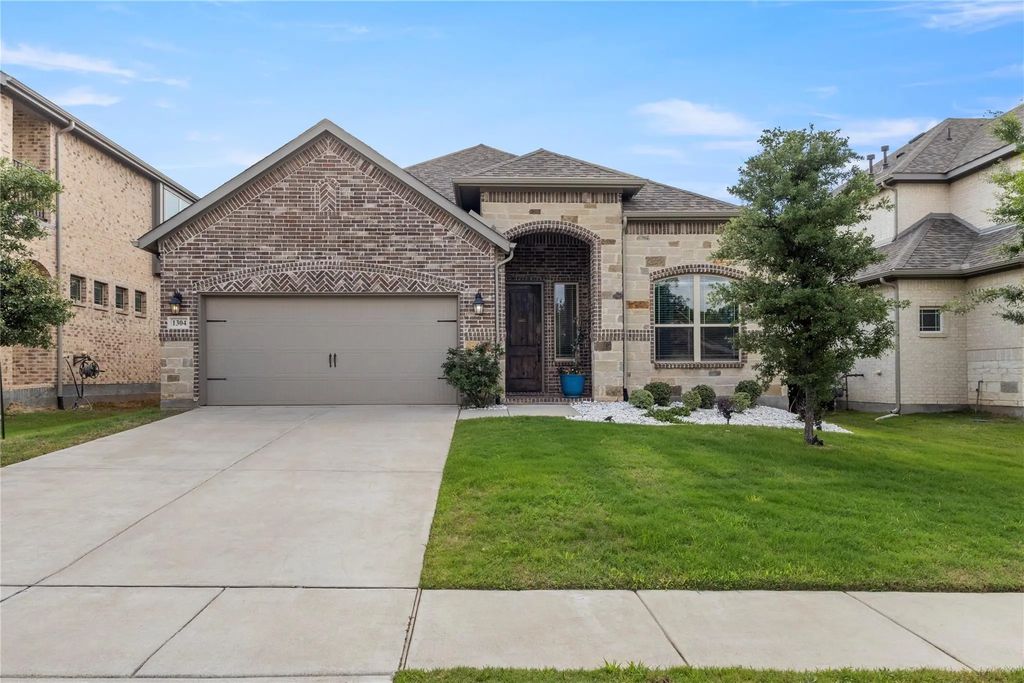 1304 Collett Sublett Road, Kennedale