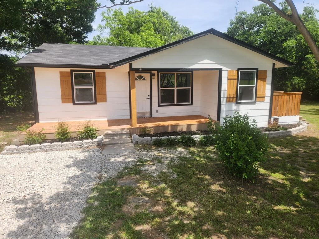 17173 W Fm 922, Rosston