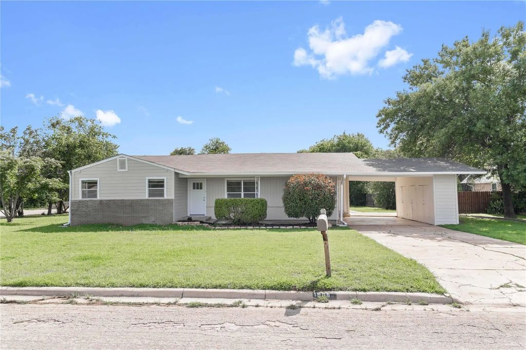 1909 7th Street, Brownwood