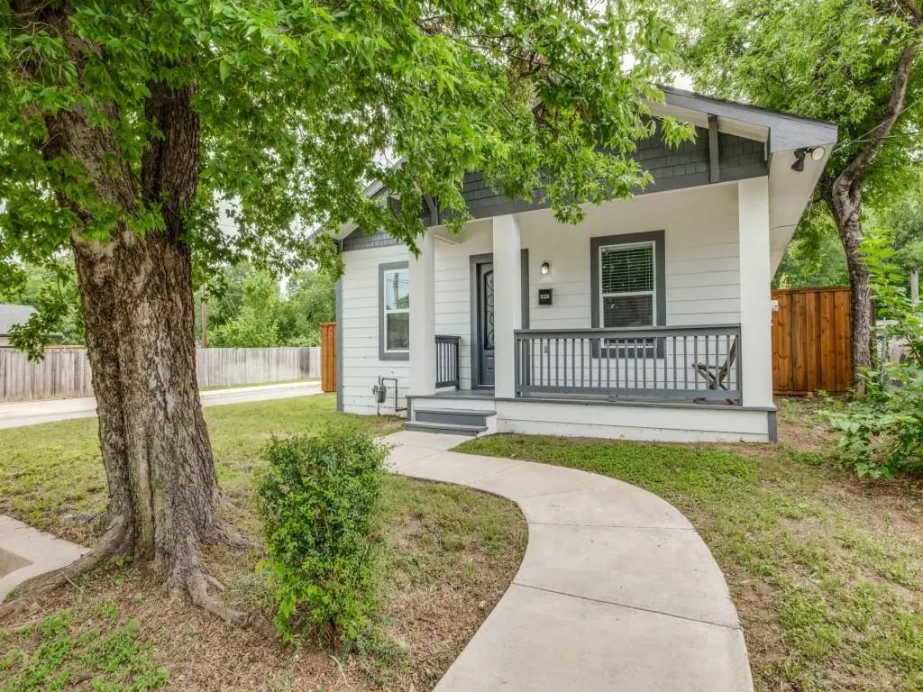 1028 Claude Street, Dallas