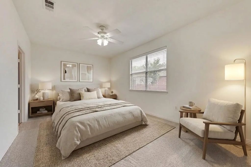 233 Heritage Hill Drive, Lewisville