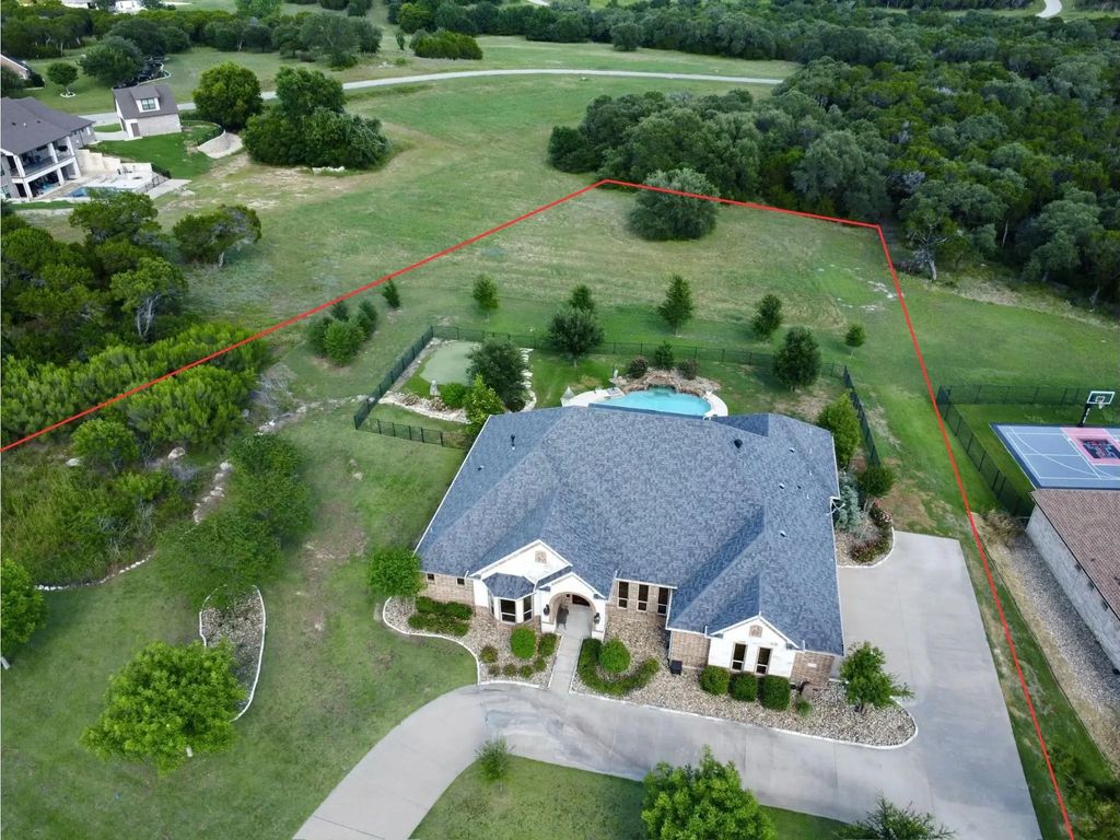 6509 Ladybank Court W, Cleburne