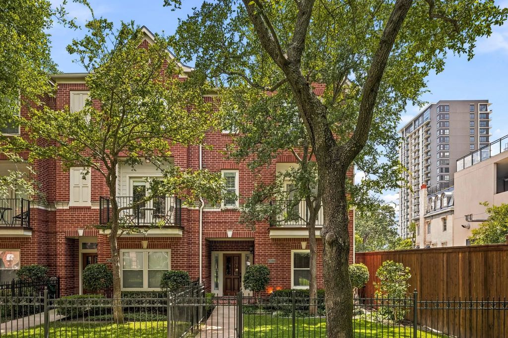 3413 Howell Street, Dallas
