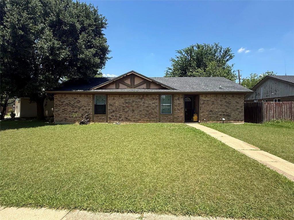 10611 Tandem Trail, Dallas