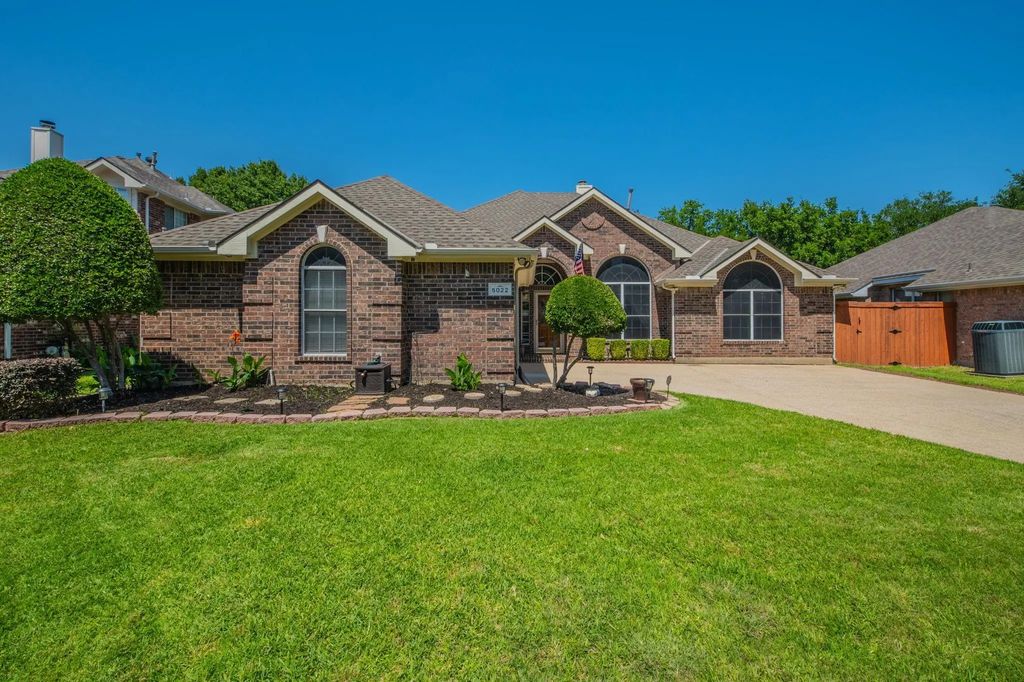 5022 Sandestin Court, Garland