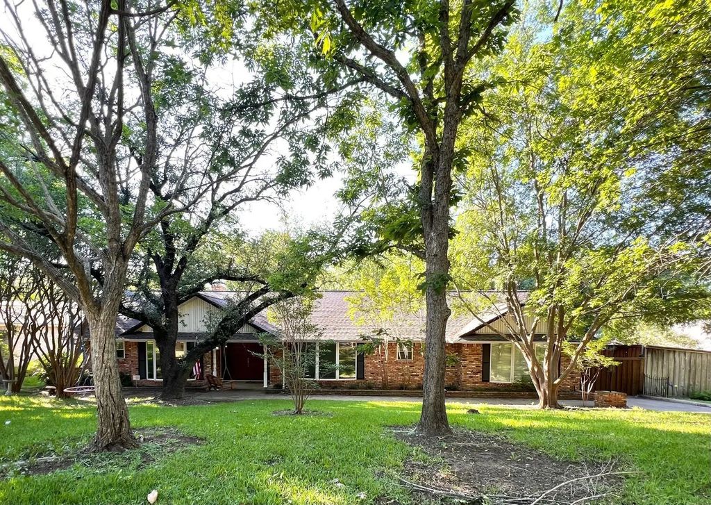8162 San Leandro Drive, Dallas