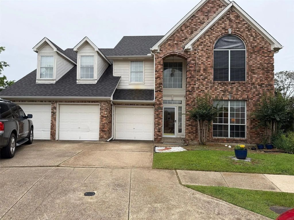 6204 High Brush Circle, Dallas