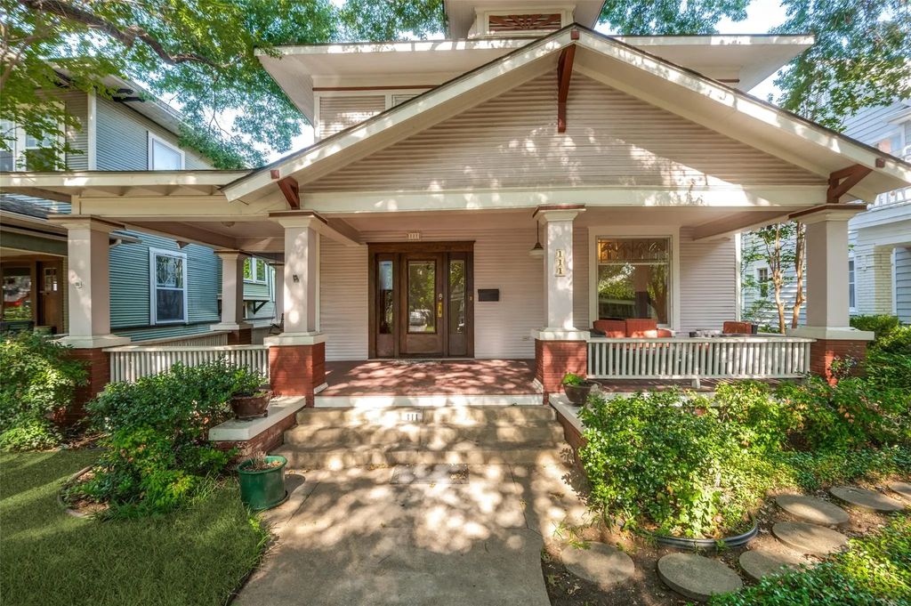 111 S Willomet Avenue, Dallas