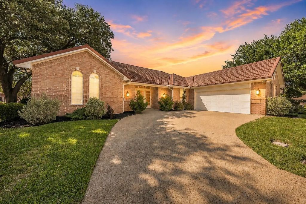 816 S Havenwood Lane, Fort Worth
